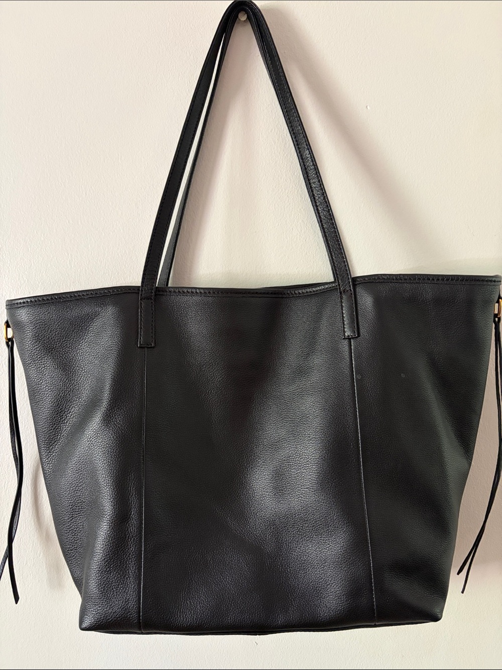 Hobo Kingston Black Leather Medium Size Tote Bag - Picture 2 of 11